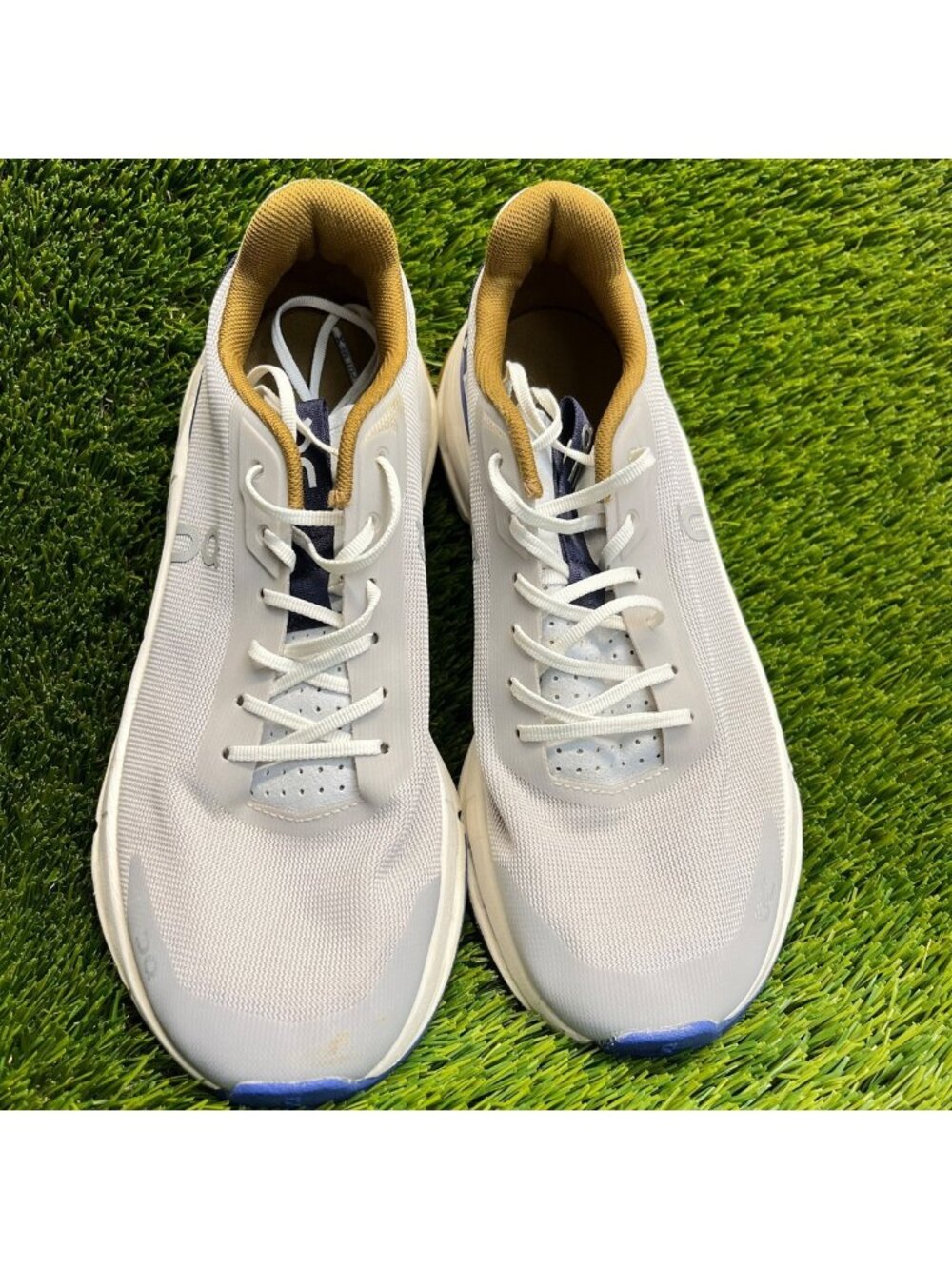 On Cloudnova Form 2 Womens Size 8 Silver Gray Athletic Running Shoes Sneakers - Picture 5 of 10